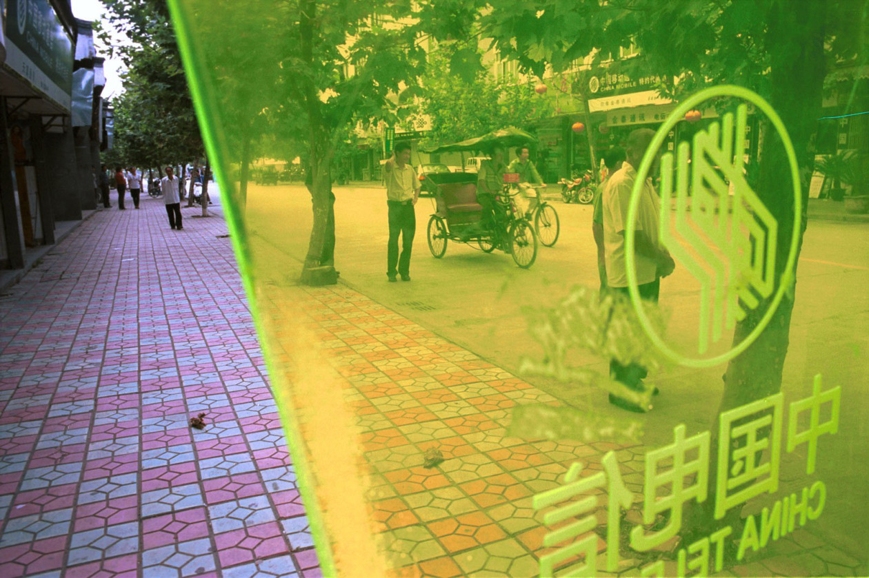 9.000 miles away_347